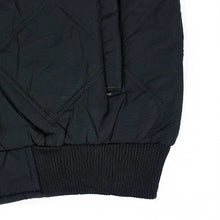 Black cross seam bomber jacket nomatic fashion outfit