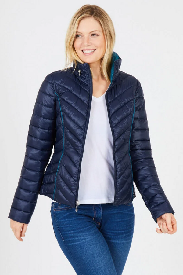 Reversible packable puffer jacket lightweight front design